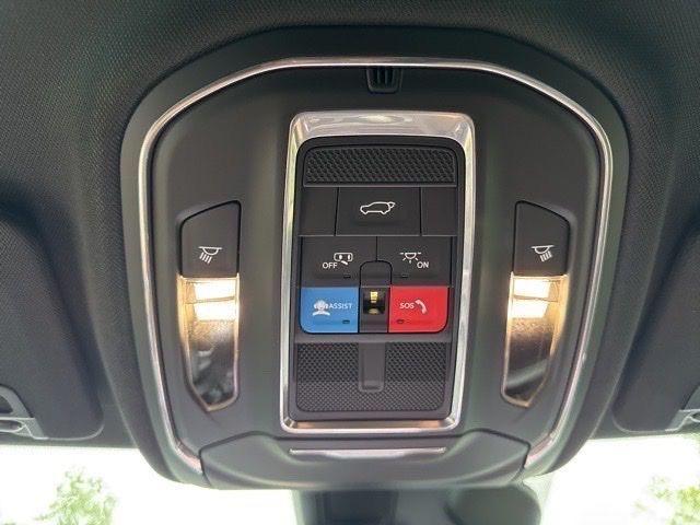 new 2025 Jeep Grand Cherokee car, priced at $47,356