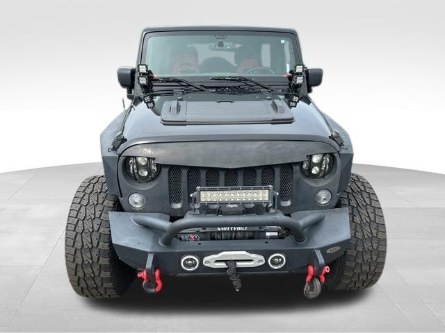 used 2015 Jeep Wrangler Unlimited car, priced at $20,818