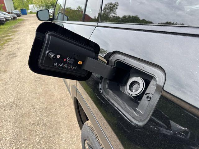 new 2025 Jeep Grand Cherokee L car, priced at $46,712
