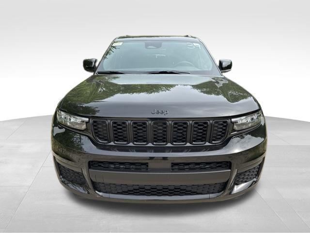 new 2025 Jeep Grand Cherokee L car, priced at $46,712