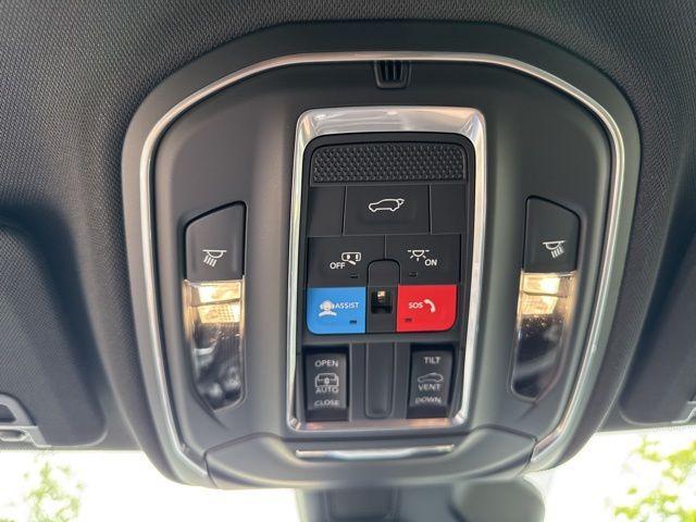 new 2025 Jeep Grand Cherokee L car, priced at $46,712