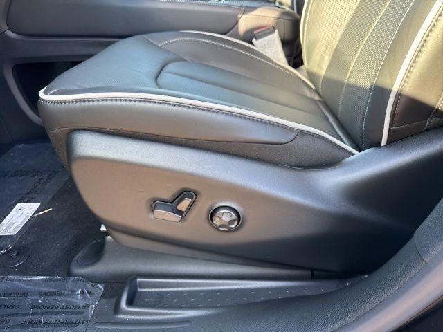 new 2026 Chrysler Pacifica car, priced at $46,977