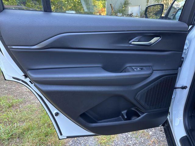 new 2025 Jeep Grand Cherokee L car, priced at $41,248