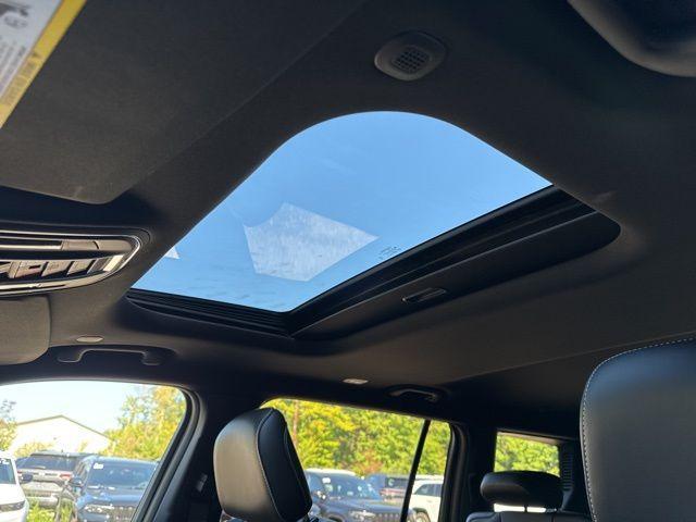 new 2025 Jeep Grand Cherokee L car, priced at $41,248