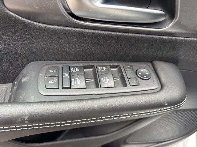 new 2026 Chrysler Pacifica car, priced at $35,751