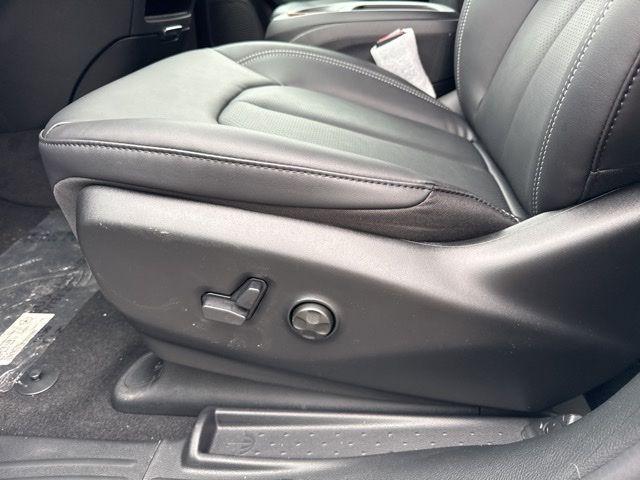 new 2026 Chrysler Pacifica car, priced at $35,751