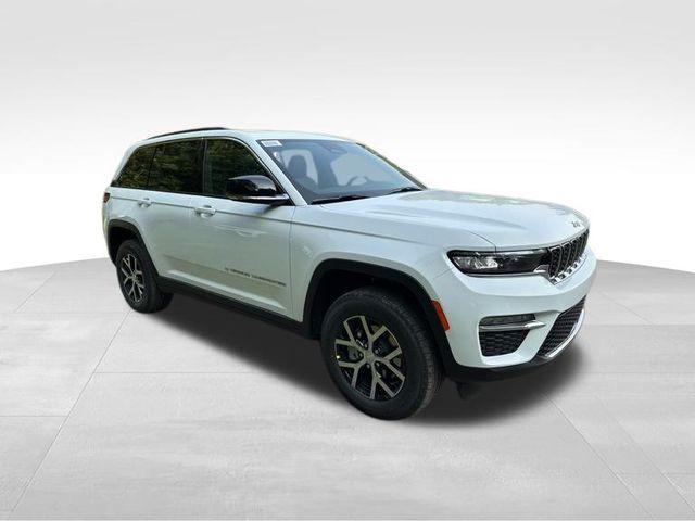 new 2025 Jeep Grand Cherokee car, priced at $45,551