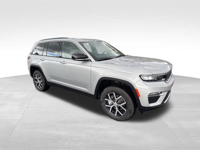 new 2025 Jeep Grand Cherokee car, priced at $40,678