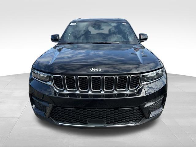 new 2025 Jeep Grand Cherokee car, priced at $35,254