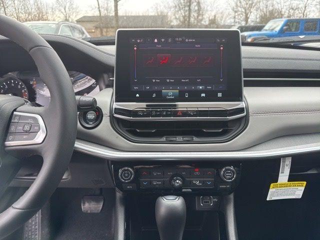 new 2025 Jeep Compass car, priced at $30,534