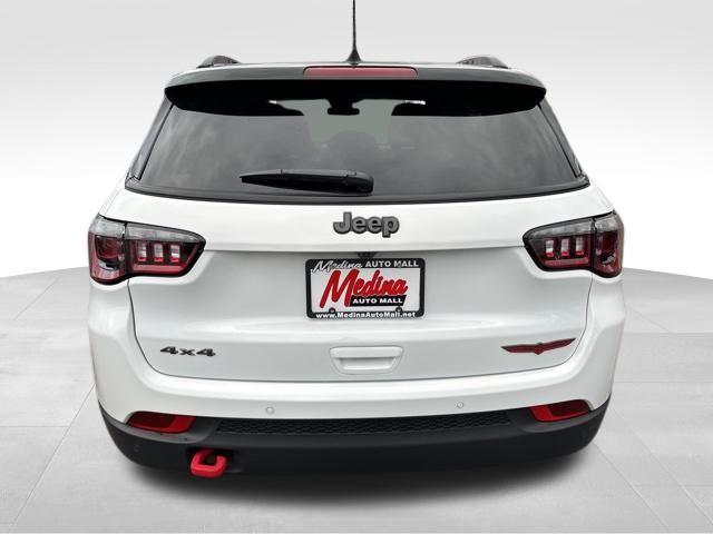 new 2024 Jeep Compass car, priced at $24,675