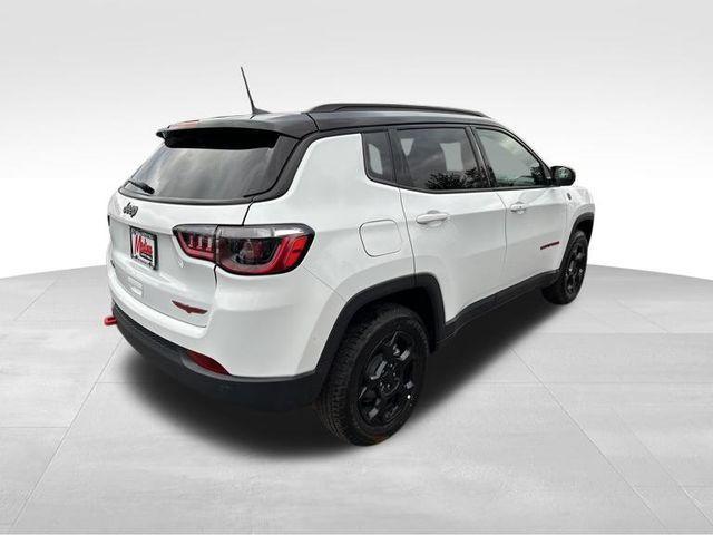 new 2024 Jeep Compass car, priced at $24,675