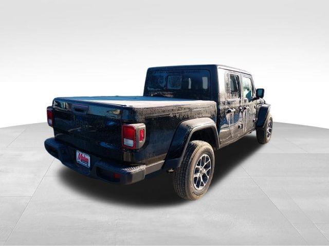 new 2024 Jeep Gladiator car, priced at $39,576