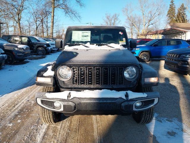 new 2024 Jeep Gladiator car, priced at $39,576