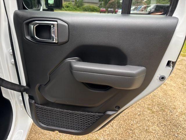 new 2025 Jeep Wrangler car, priced at $46,750