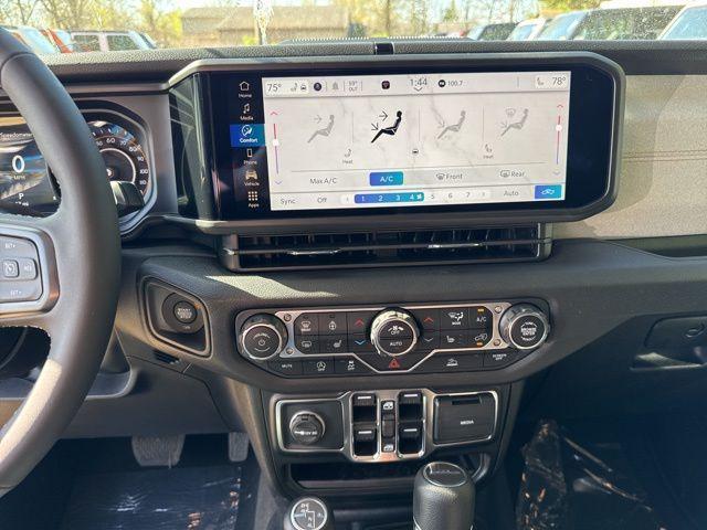new 2025 Jeep Gladiator car, priced at $45,473