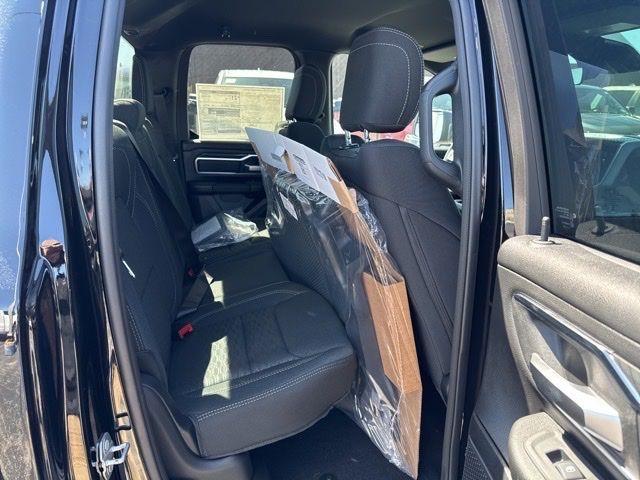 new 2025 Ram 1500 car, priced at $43,762