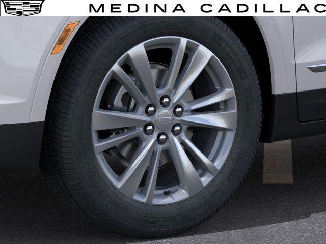 new 2025 Cadillac XT5 car, priced at $56,515