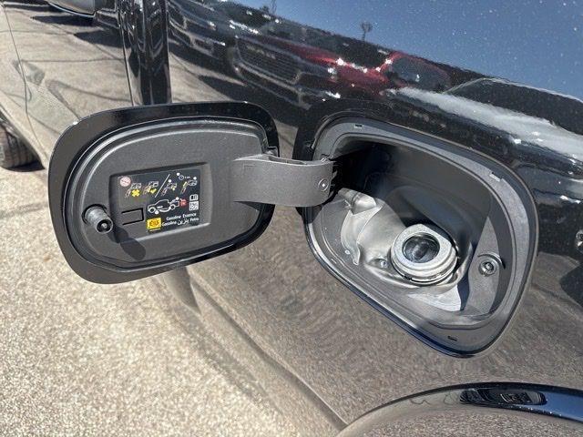 new 2025 Ram 1500 car, priced at $43,762