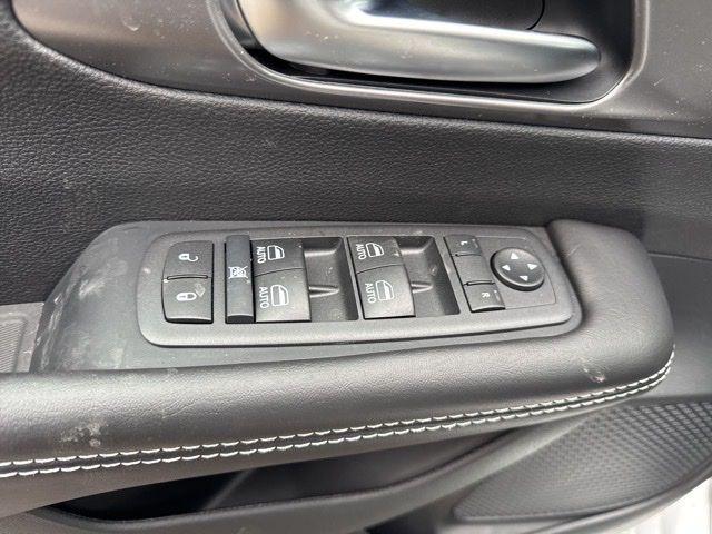 new 2026 Chrysler Pacifica car, priced at $40,660