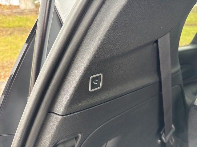 new 2026 Chrysler Pacifica car, priced at $40,660