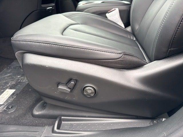 new 2026 Chrysler Pacifica car, priced at $40,660