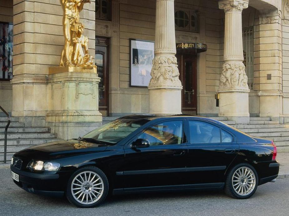 used 2003 Volvo S60 car, priced at $6,995