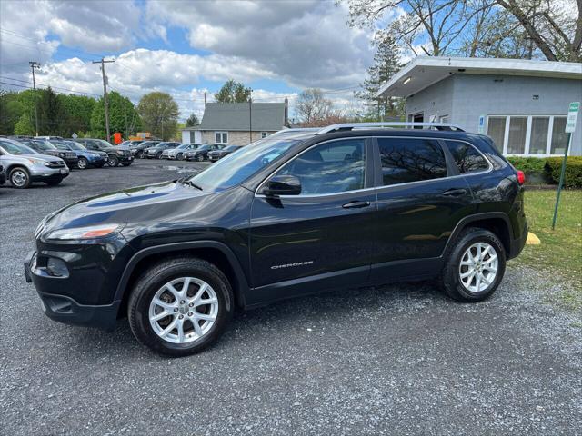 used 2015 Jeep Cherokee car, priced at $11,295