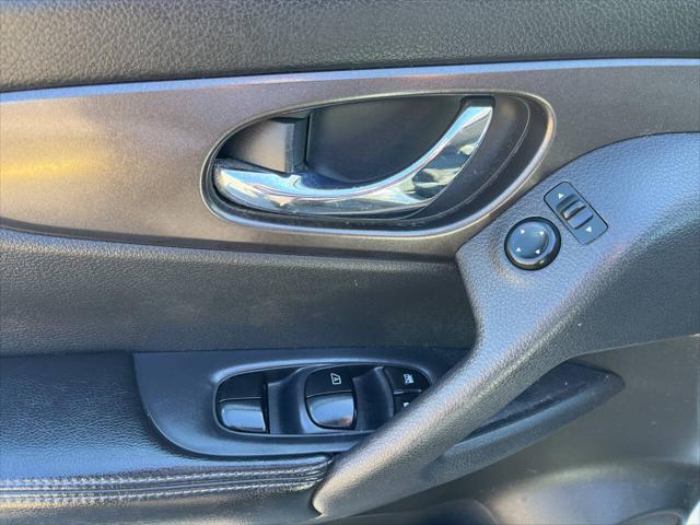 used 2014 Nissan Rogue car, priced at $11,945