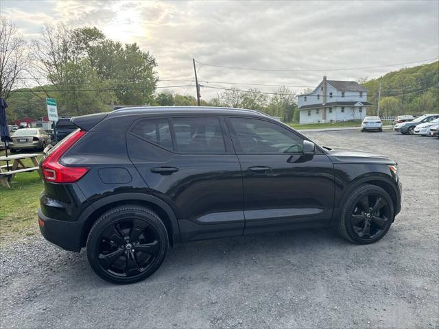 used 2019 Volvo XC40 car, priced at $16,995