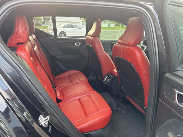 used 2019 Volvo XC40 car, priced at $16,995