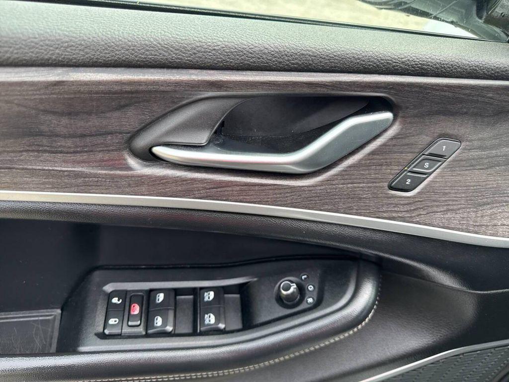 used 2023 Jeep Grand Cherokee car, priced at $27,595