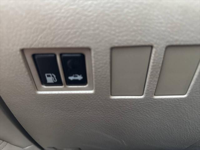 used 2006 Toyota Avalon car, priced at $8,995
