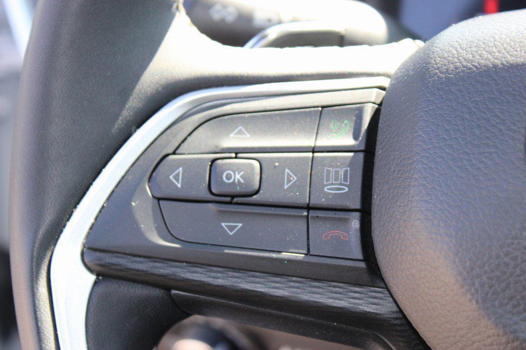 used 2023 Jeep Grand Cherokee car, priced at $27,795