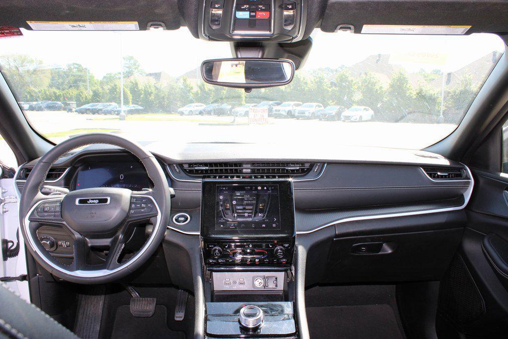 used 2023 Jeep Grand Cherokee car, priced at $27,795