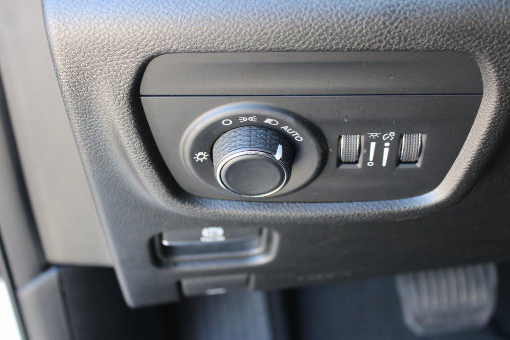 used 2023 Jeep Grand Cherokee car, priced at $27,795