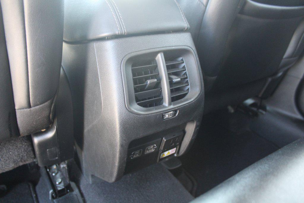 used 2023 Jeep Cherokee car, priced at $22,995