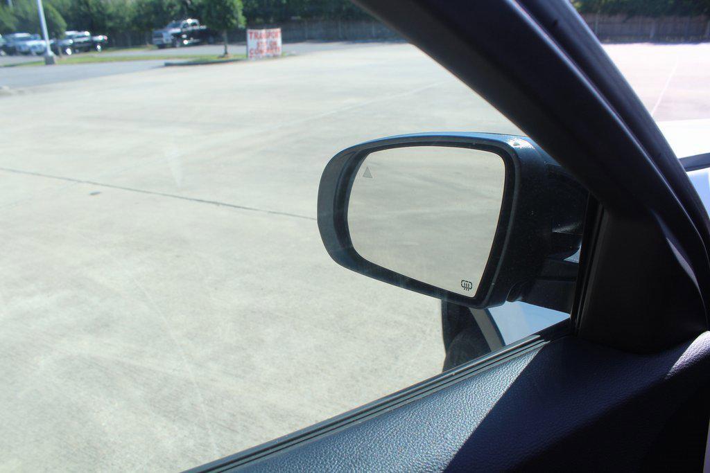 used 2023 Jeep Cherokee car, priced at $22,995
