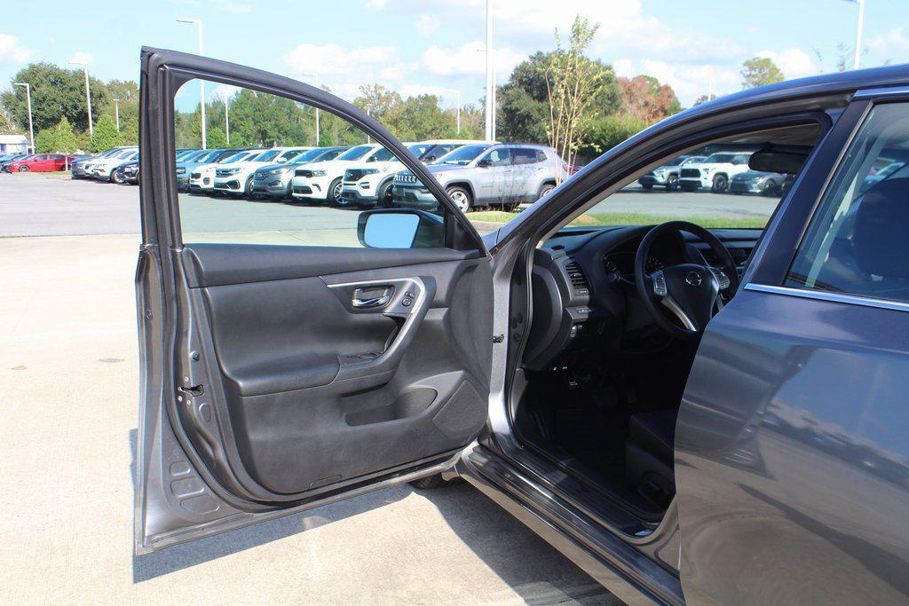 used 2018 Nissan Altima car, priced at $10,999