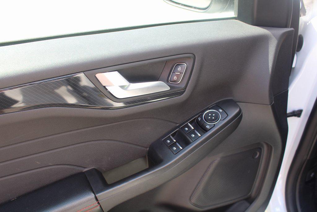 used 2023 Ford Escape car, priced at $21,600
