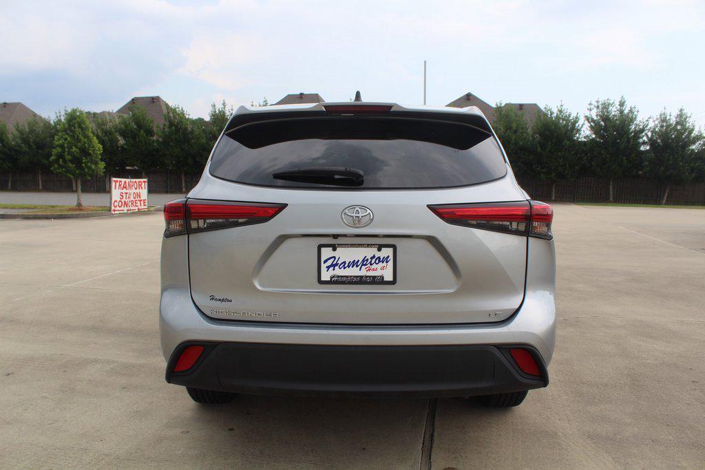 used 2023 Toyota Highlander car, priced at $30,995