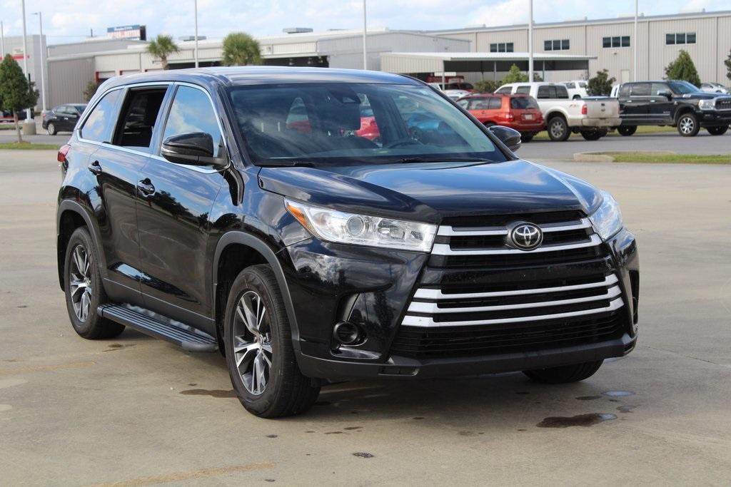 used 2019 Toyota Highlander car, priced at $18,999