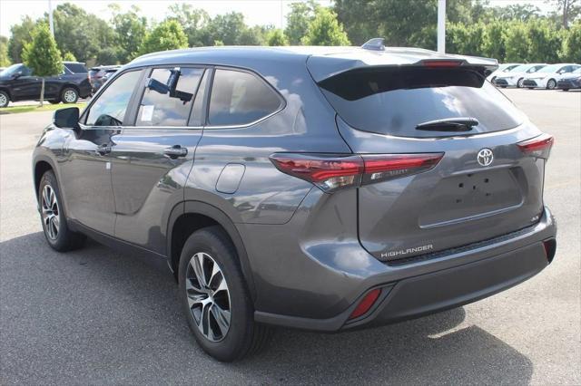 new 2025 Toyota Highlander car, priced at $45,538
