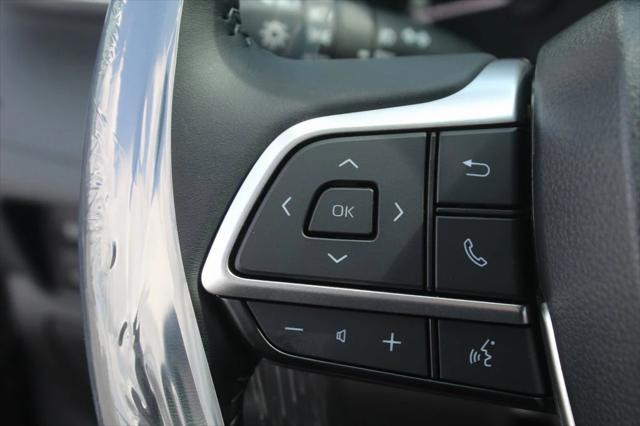 new 2025 Toyota Highlander car, priced at $45,538