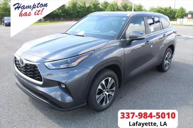 new 2025 Toyota Highlander car, priced at $45,538