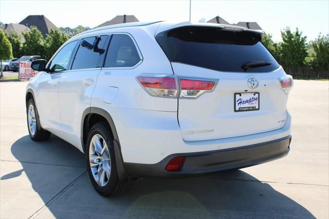 used 2015 Toyota Highlander car, priced at $12,995