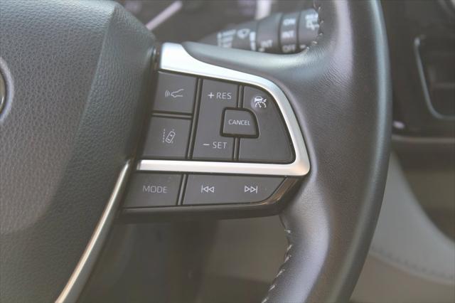 used 2023 Toyota Highlander car, priced at $33,999