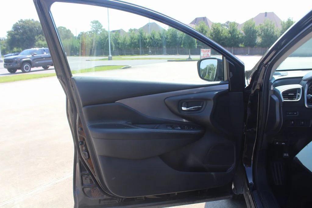 used 2023 Nissan Murano car, priced at $23,225