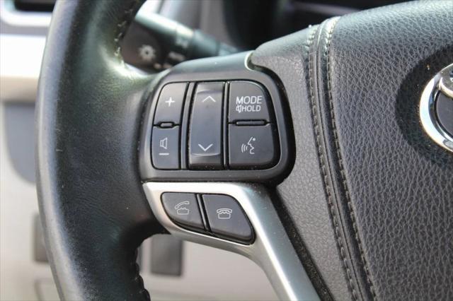 used 2015 Toyota Highlander car, priced at $12,995