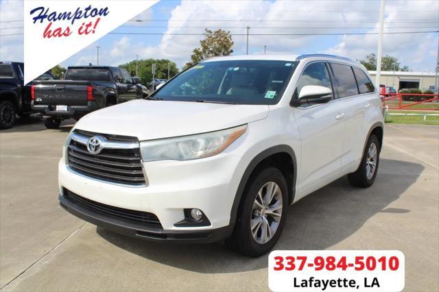 used 2015 Toyota Highlander car, priced at $12,995